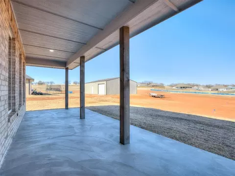 Exterior - 1922 Olive Ave, Tuttle, OK 73089 photo 4 of 6