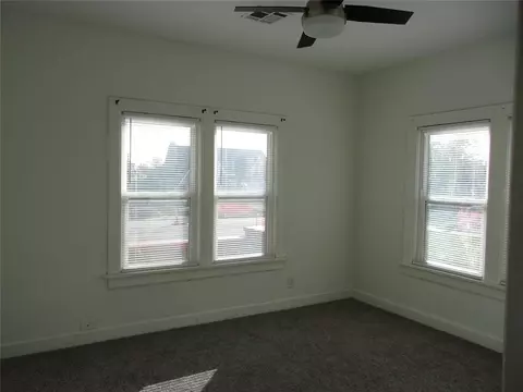 Bedroom - 920 N Kickapoo Ave, Shawnee, OK 74801 photo 4 of 4