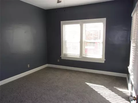 Bedroom - 920 N Kickapoo Ave, Shawnee, OK 74801 photo 1 of 4