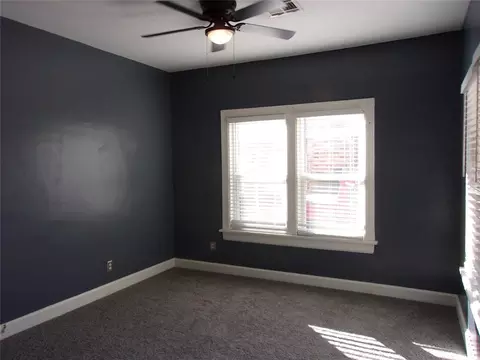 Bedroom - 920 N Kickapoo Ave, Shawnee, OK 74801 photo 2 of 4