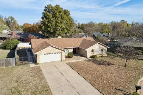 17 Beckley St, Shawnee, OK 74804