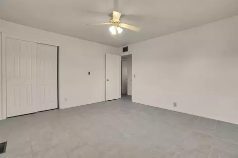 Bedroom - 18 E Anchor Dr, Sayre, OK 73662 photo 4 of 5