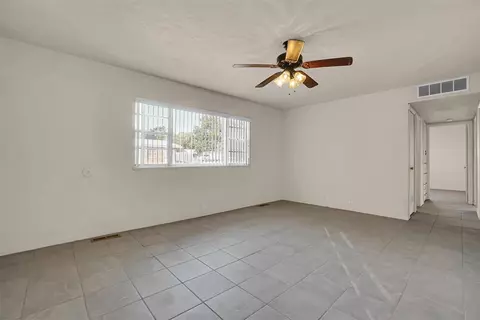 Living - 18 E Anchor Dr, Sayre, OK 73662 photo 3 of 3