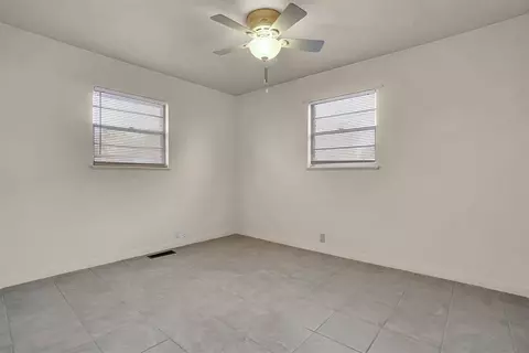Bedroom - 18 E Anchor Dr, Sayre, OK 73662 photo 1 of 5