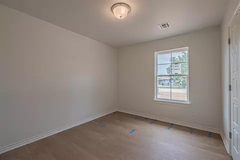 Bedroom - 118 Cedar St, Perry, OK 73077 photo 4 of 5