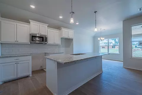 Kitchen - 118 Cedar St, Perry, OK 73077 photo 1 of 2