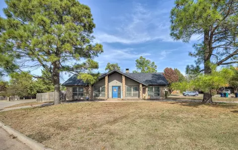 11613 Footmans Ct, Yukon, OK 73099