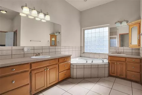 2241 SW Post Oak Rd, Cache, OK 73527 photo 13