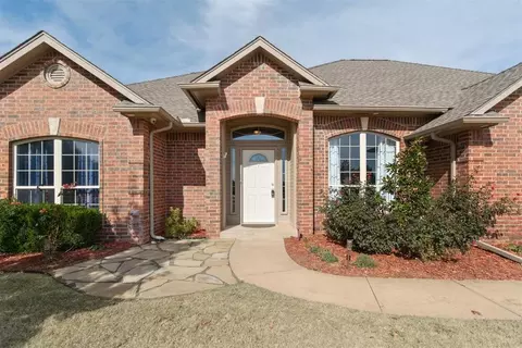 1855 Graces Cir, Edmond, OK 73025
