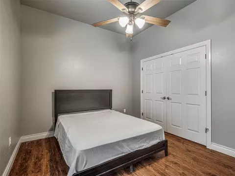 Bedroom - 9202 Cleo Ln, Mcloud, OK 74851 photo 4 of 5