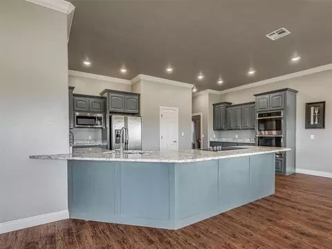 Kitchen - 9202 Cleo Ln, Mcloud, OK 74851 photo 1 of 5