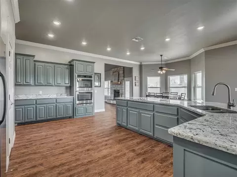 Kitchen - 9202 Cleo Ln, Mcloud, OK 74851 photo 5 of 5