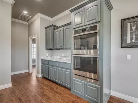 Kitchen - 9202 Cleo Ln, Mcloud, OK 74851 photo 2 of 5