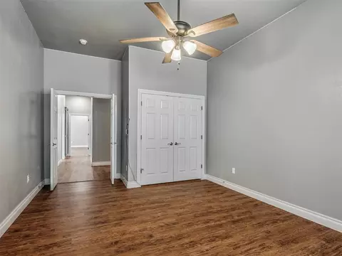 Bedroom - 9202 Cleo Ln, Mcloud, OK 74851 photo 5 of 5