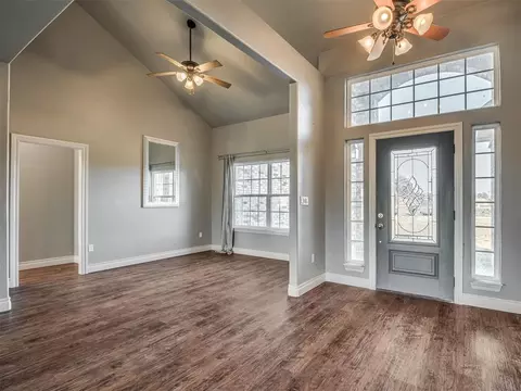 Entry Way - 9202 Cleo Ln, Mcloud, OK 74851 photo 2 of 2