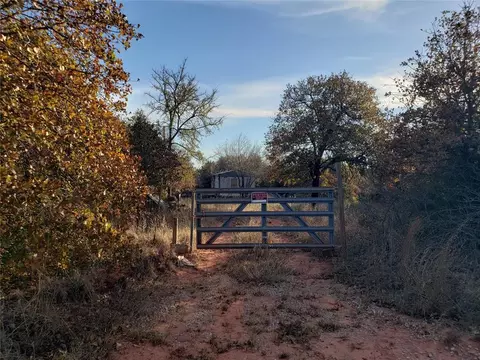 18500 Deercreek Rd, Lexington, OK 73051