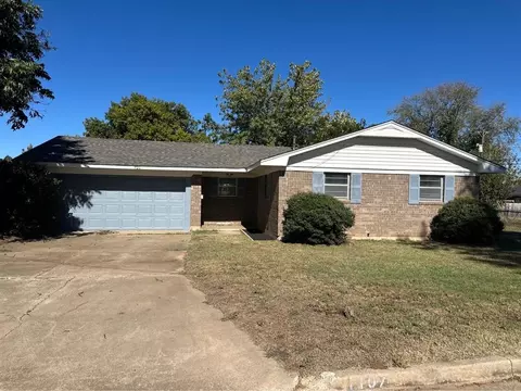 721 Mission Pl, Anadarko, OK 73005
