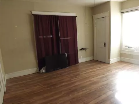 Living - 321 E Main St, Tipton, OK 73570 photo 2 of 10