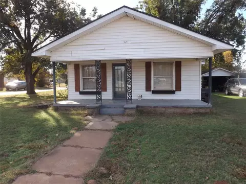 Exterior - 321 E Main St, Tipton, OK 73570 photo 1 of 5