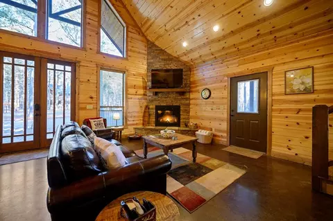 Living - 88 Sugar Pine Loop, Broken Bow, OK 74728 photo 1 of 5