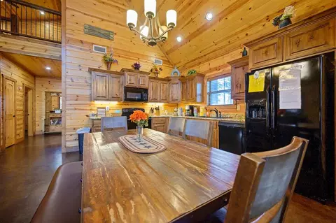 Dining - 88 Sugar Pine Loop, Broken Bow, OK 74728 photo 2 of 2