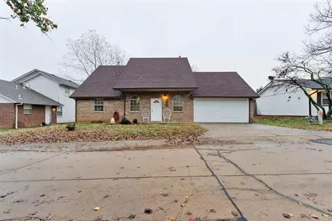 2221 Timbercrest Dr, Stillwater, OK 74075