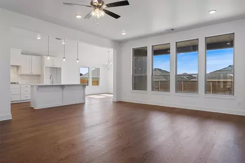 Living - 16005 Rolling Hill Dr, Moore, OK 73170 photo 1 of 4
