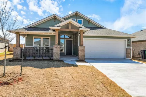 3736 NW 175th St, Edmond, OK 73012