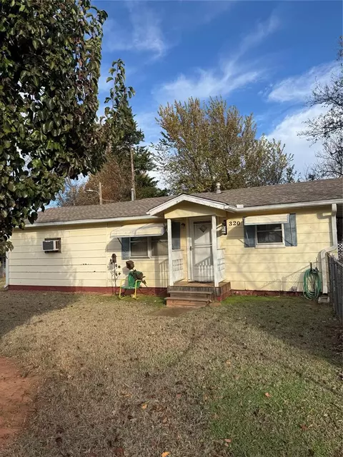 320 S Pine St, Guthrie, OK 73044