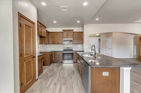 5708 Cedar Tree Cir, Guthrie, OK 73044 photo 8