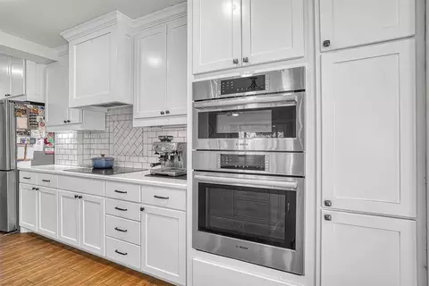 Kitchen - 800 E Commerce St, Altus, OK 73521 photo 5 of 6