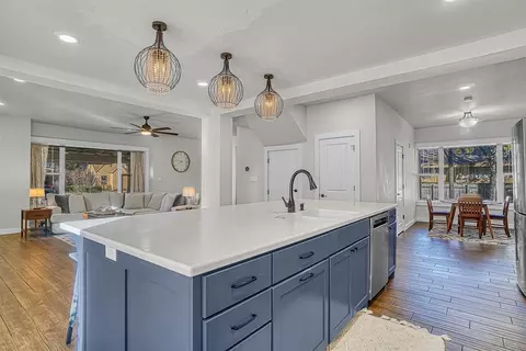 Kitchen - 800 E Commerce St, Altus, OK 73521 photo 4 of 6