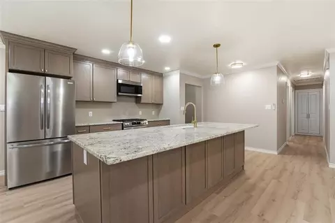 Kitchen - 2505 N Robin St, Altus, OK 73521 photo 1 of 5