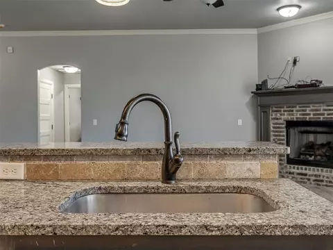 121 SW 148th St, Moore, OK 73170 photo 11