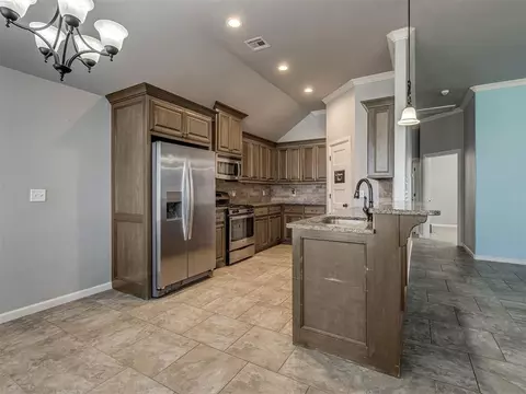 121 SW 148th St, Moore, OK 73170 photo 10
