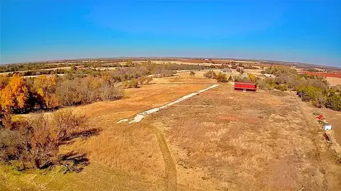11100 N Clover Hill Rd, El Reno, OK 73036