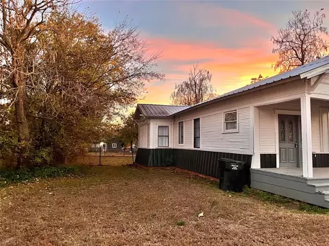 Other - 209 E G St, Ringling, OK 73456 photo 2 of 4