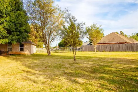 117 Alvie Dr, Tuttle, OK 73089 photo 32