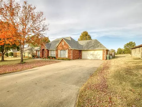 3206 Club St, Claremore, OK 74019