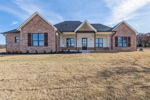 1237 Layla Ln, Blanchard, OK 73010