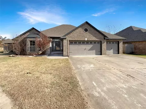 9500 Shallow Lake Ct, Oklahoma City, OK 73159