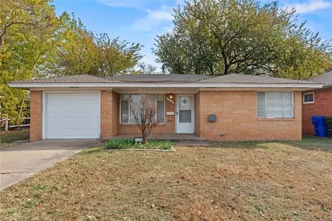 1333 Regent St, Norman, OK 73069