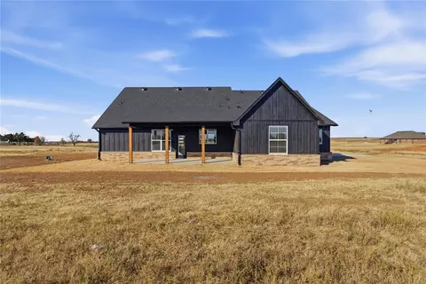 Exterior - 977 Rylee Ln, Tuttle, OK 73089 photo 7 of 7