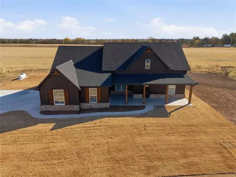 Exterior - 977 Rylee Ln, Tuttle, OK 73089 photo 1 of 7