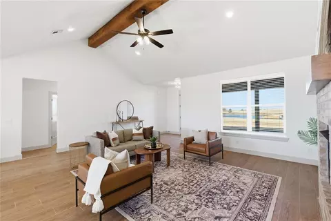 Living - 977 Rylee Ln, Tuttle, OK 73089 photo 1 of 1