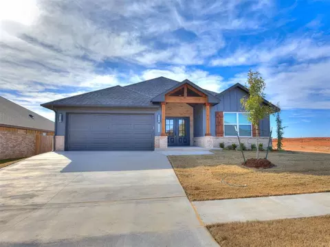 12032 NW 120th St, Yukon, OK 73099