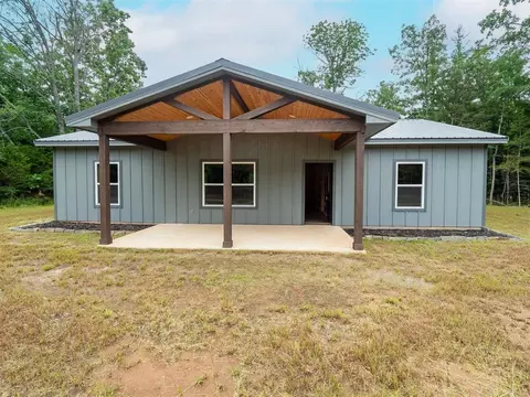 916 E Copperhead Rd, Sawyer, OK 74756