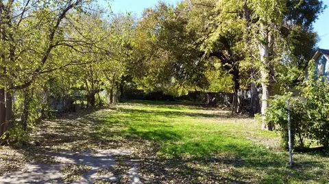 2305 S Walnut Ave, Oklahoma City, OK 73129