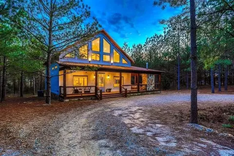 68 White Oak Acorn Ln, Broken Bow, OK 74728
