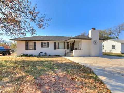 1102 N Pesotum Ave, Shawnee, OK 74801